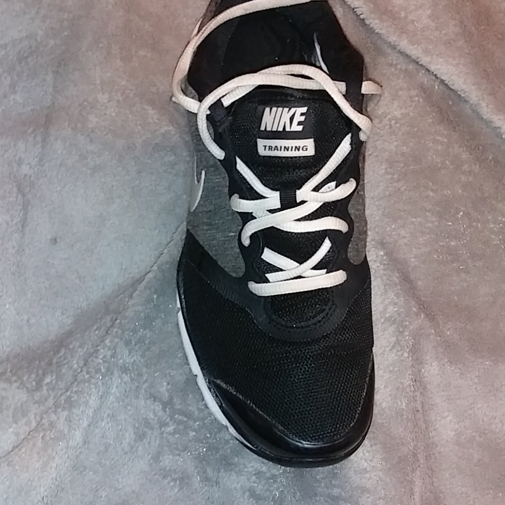 nike training shoes